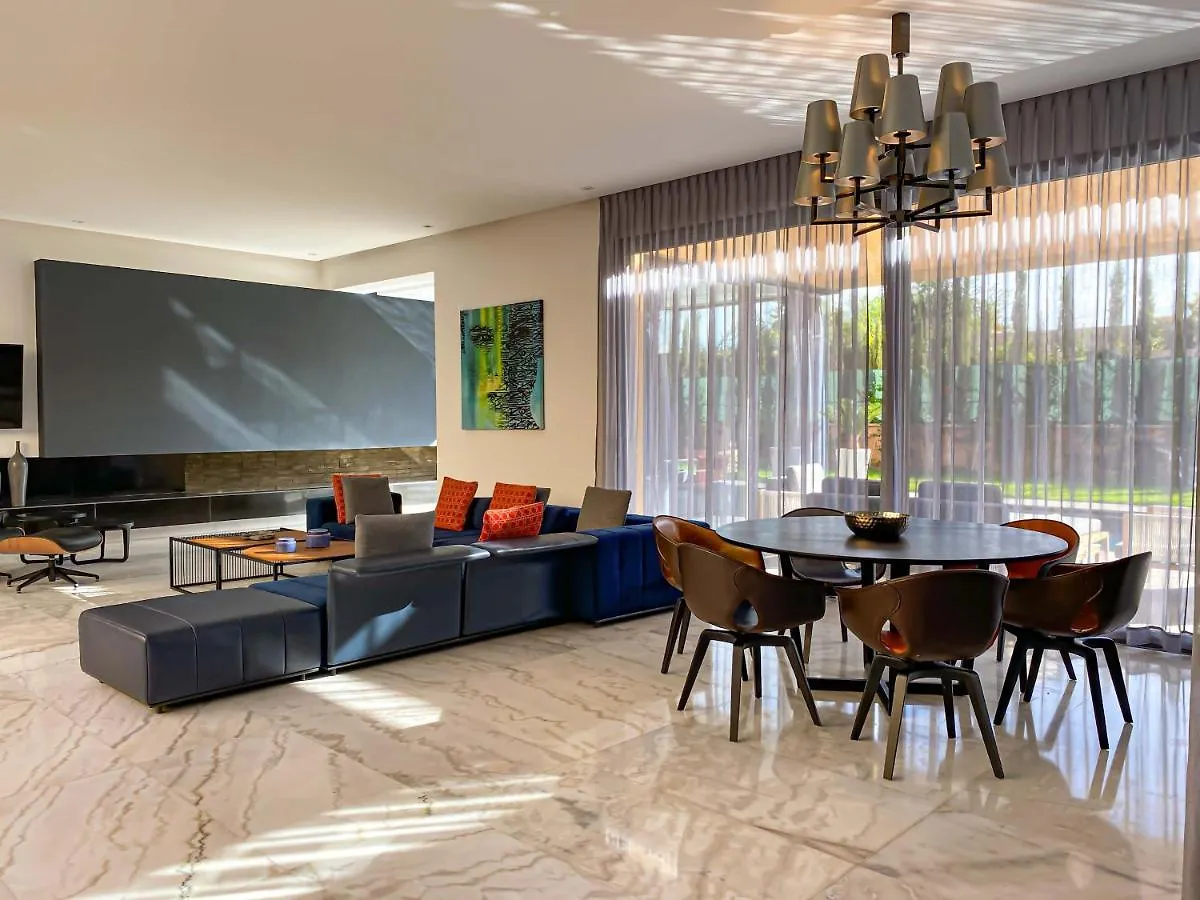 فيلة Oliver Palm Resort