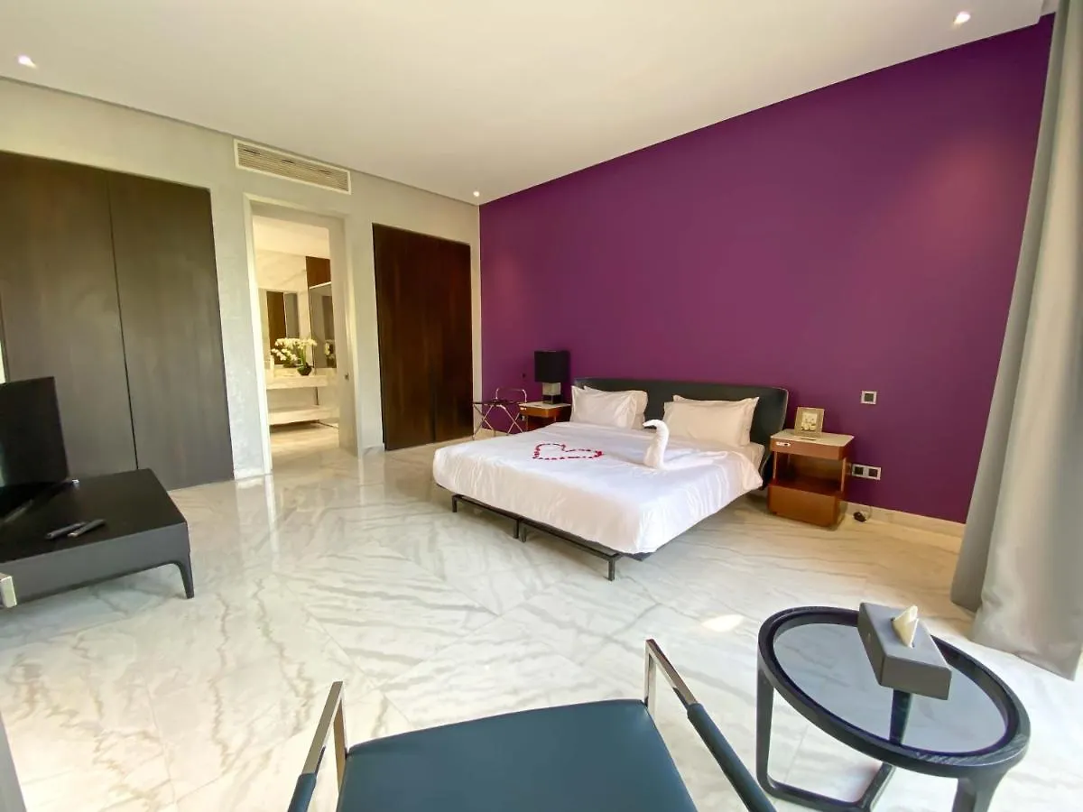 Oliver Palm Resort Villa