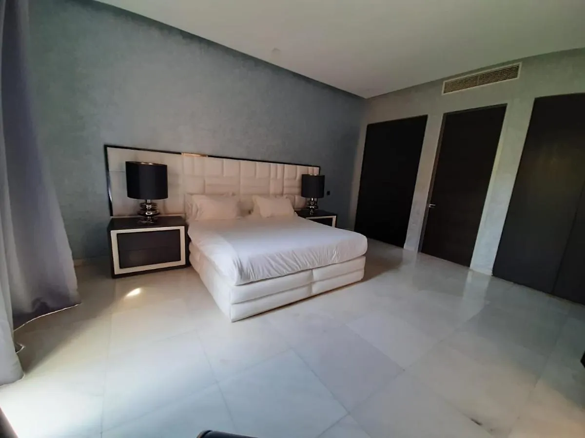 Oliver Palm Resort